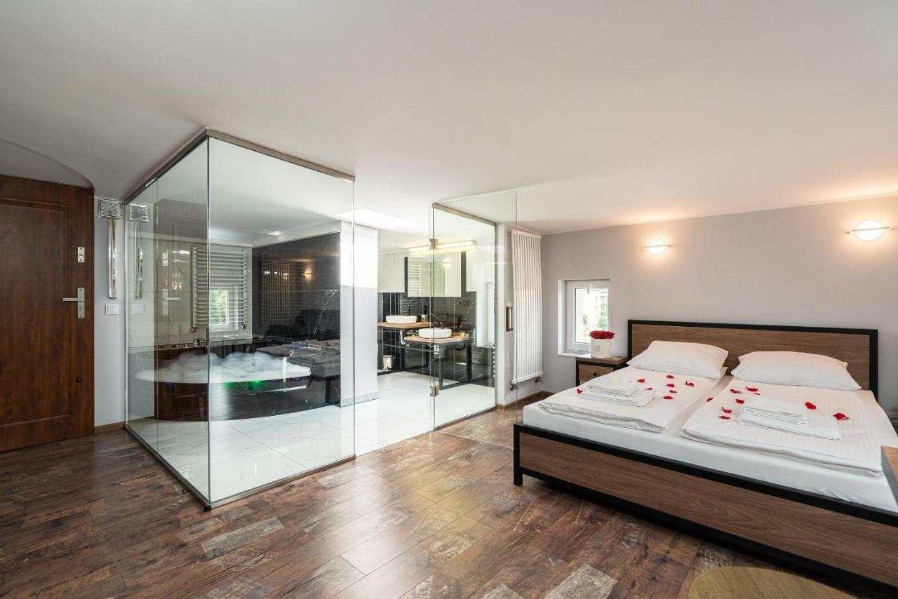 Exclusive Apartment Centrum Wadowice Buitenkant foto