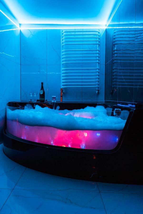 Exclusive Apartment Centrum Wadowice Buitenkant foto